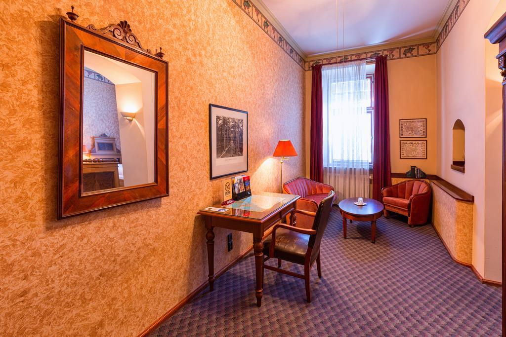 פלזן Hotel Continental מראה חיצוני תמונה