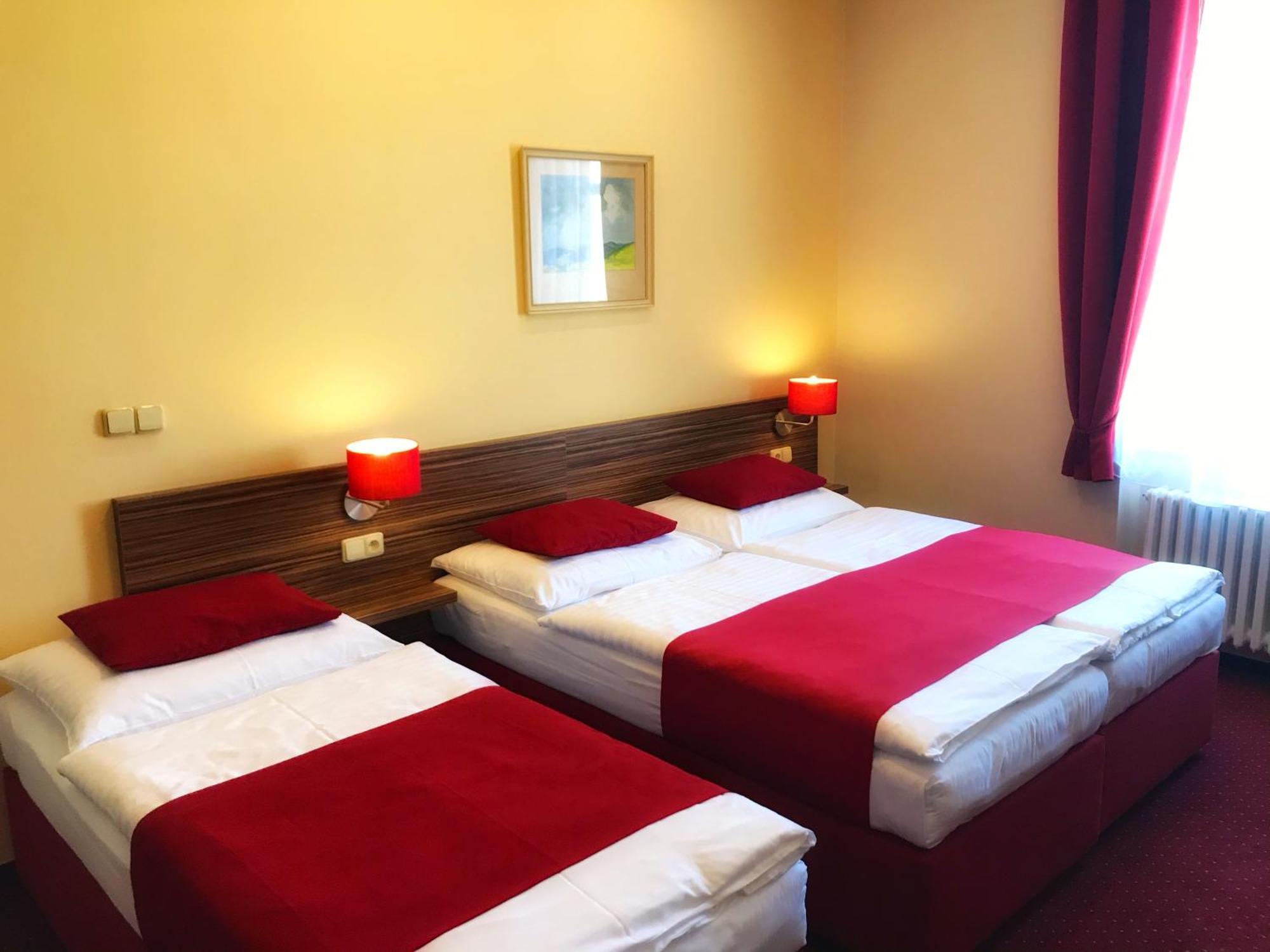 פלזן Hotel Continental חדר תמונה