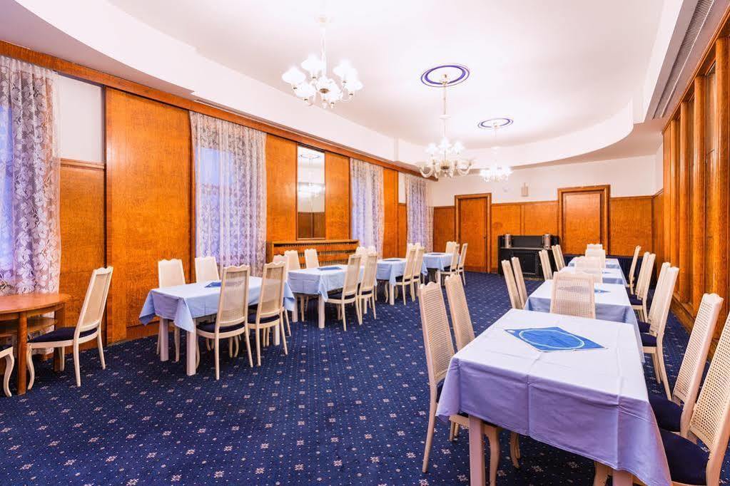 פלזן Hotel Continental מראה חיצוני תמונה